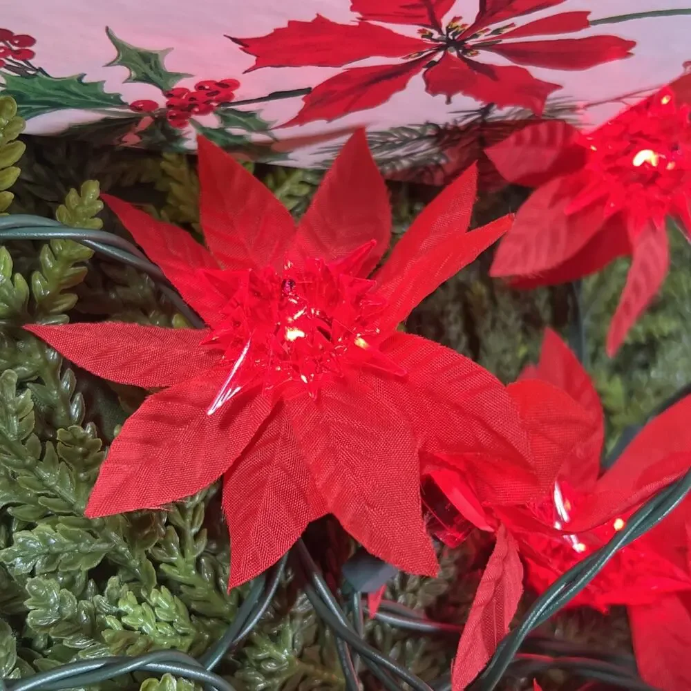 Vintage Faux Poinsettia Flowers Reflectors 20 Red String Lights Green Cord